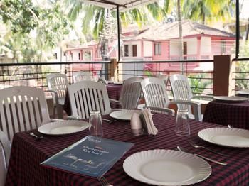 Oyo 2170 Orchid De Goa Hotel กาลังกูติ ภายนอก รูปภาพ